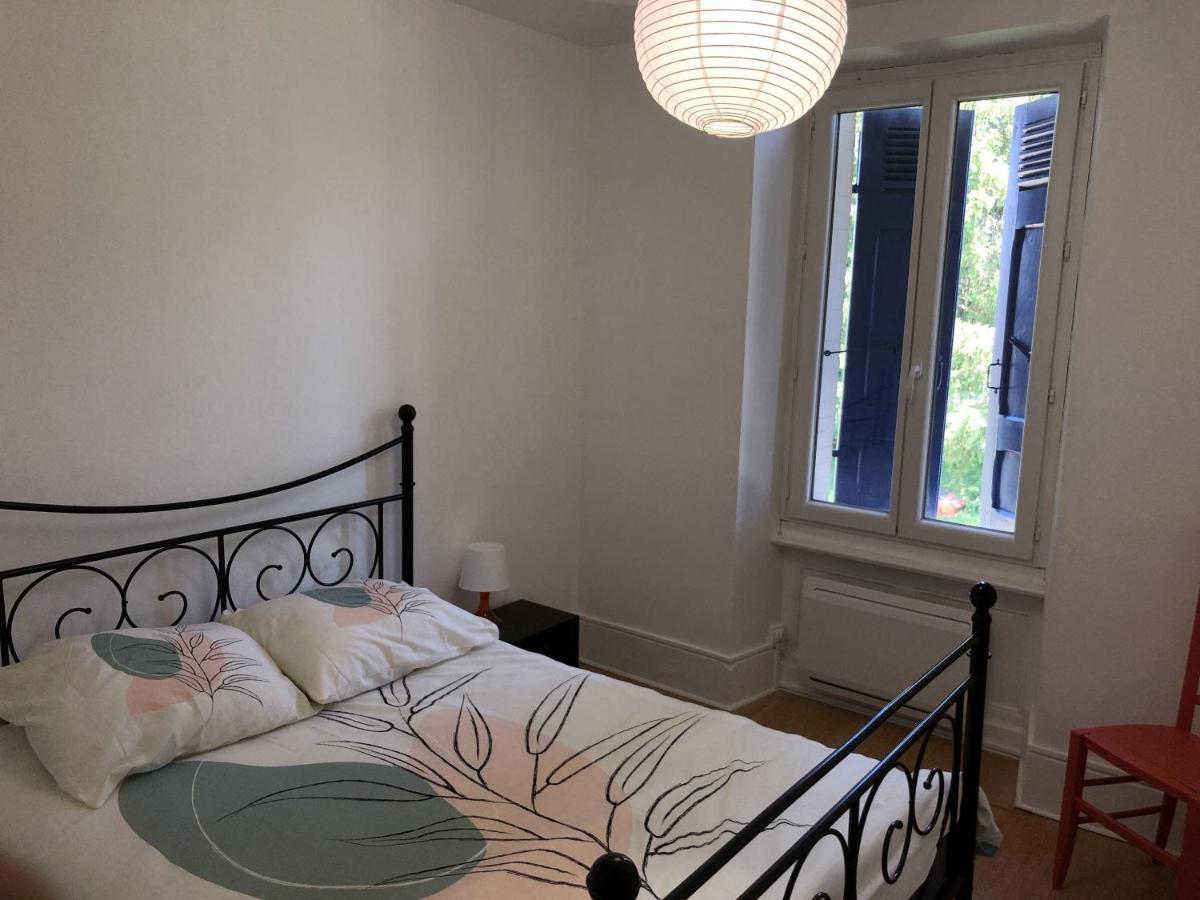 Chambres Individuelles Avec Partie Commune Ou Logement Entier Si Disponible Via Rhona Vulbens Экстерьер фото